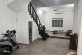 Cho thuê nhà MP Nguyễn Văn Trỗi làm Spa, Cafe, KD online, Showroom, 46m2, 5 tầng, 28tr/tháng